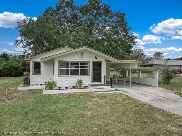 12 N Desoto Ave, Avon Park, FL 33825