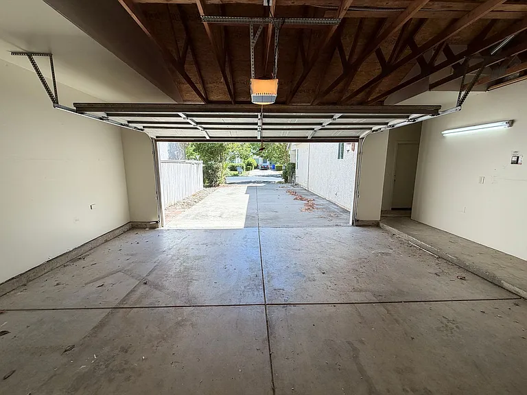 2821 Babson Dr — Photo 33