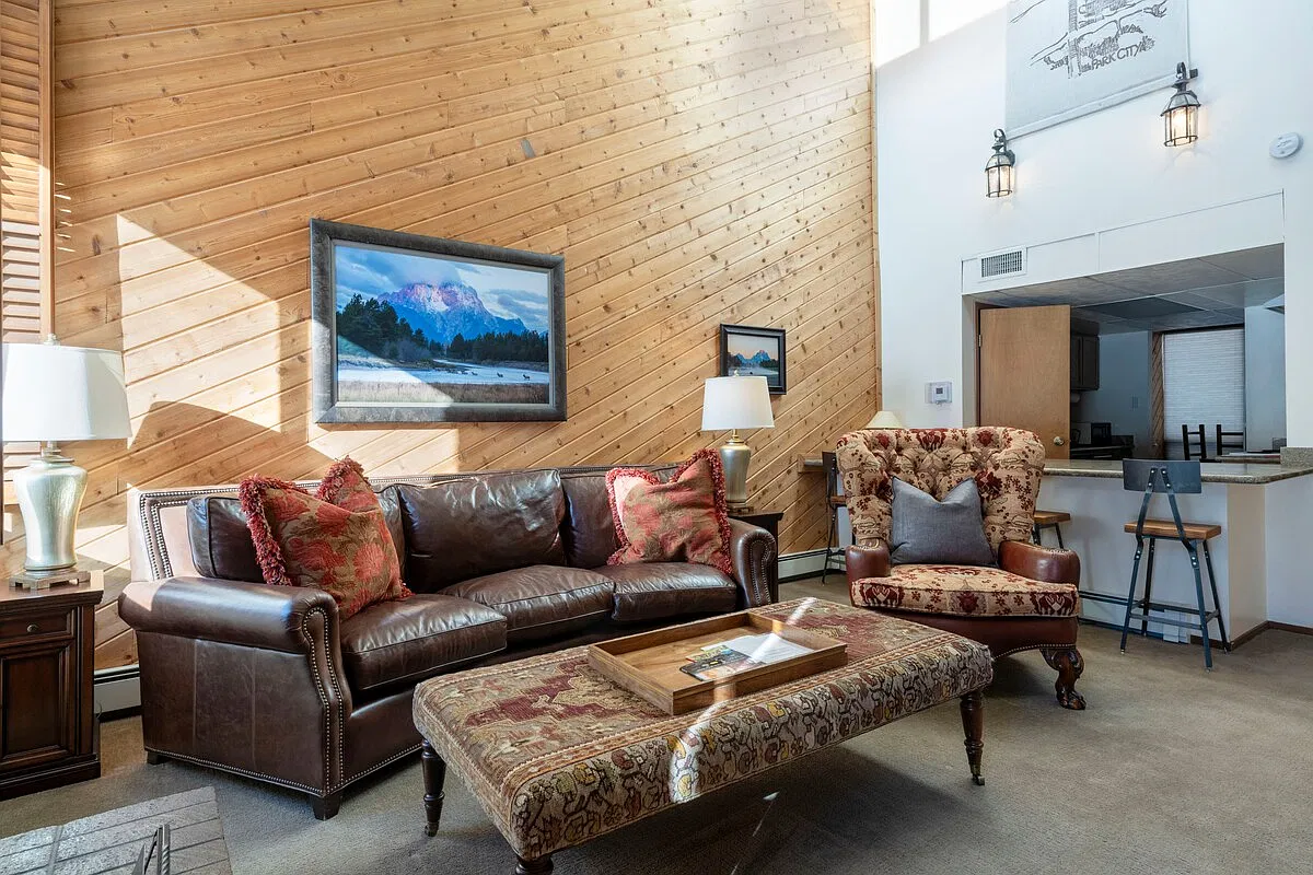 2 bed, 2.5 bath, 1400 sqft, $3,300 — Photo 3