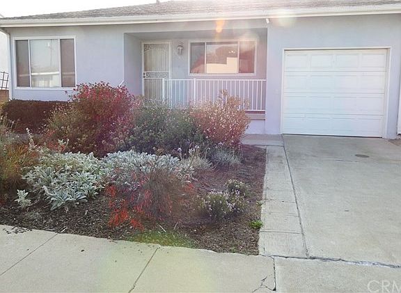 In desirable Del Rey neighborhood!  Beautiful landscaping is drought resistant and has drip watering system