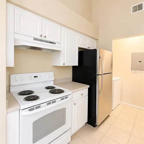 1218 Bermuda Lakes Ln #201 — Photo 3