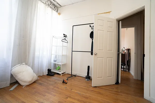 Rented by Nooklyn NYC LLC | media 21