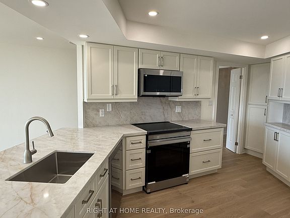 5th image of 2000 Islington Ave #707