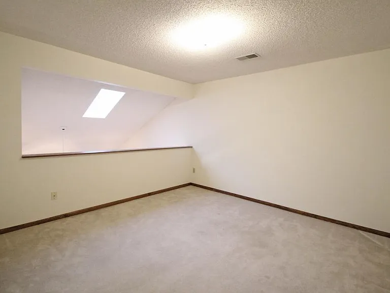 207 Primrose Ct — Photo 15