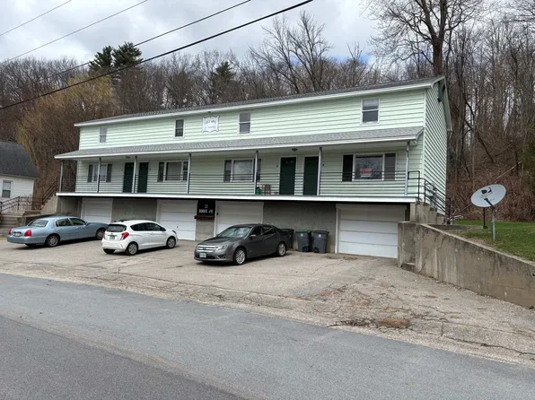 22 Dundee Ave APT 4, Hooksett, NH 03106