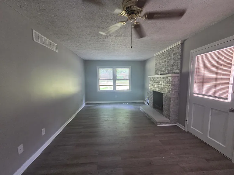 3334 Nevius Dr — Photo 11