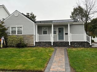 721 Fillmore Rd, East Meadow, NY 11554