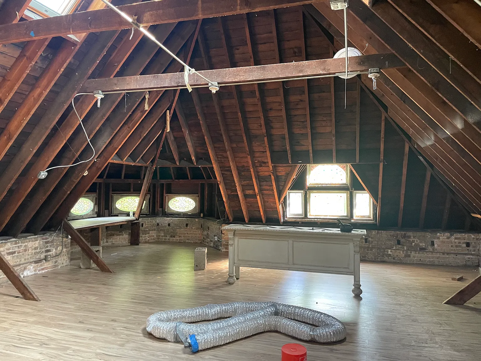 1 bed, 2400 sqft, $3,250 — Photo 4