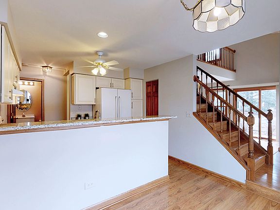 3rd image of 2565 E Hunter Dr