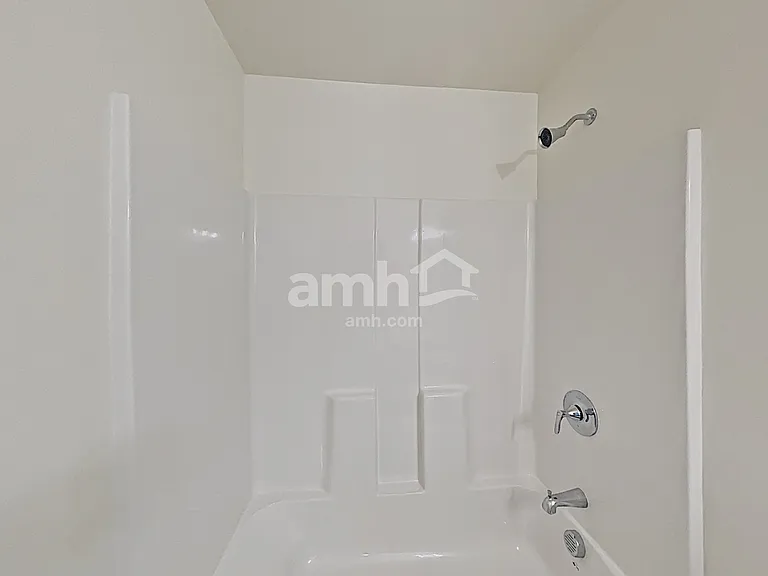 516 Woodall Rd — Photo 15