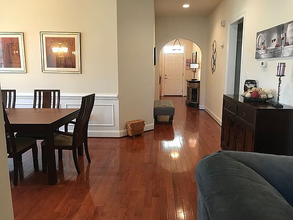 View of foyer & dining area