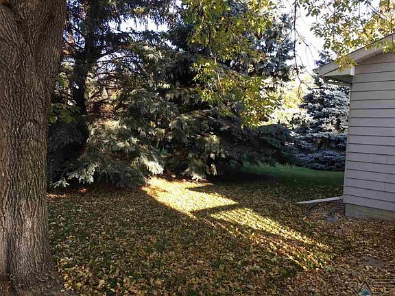 4th image of 4903 S Quail Run Ave