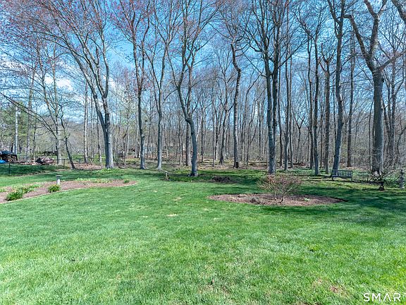 3rd image of 26 Seiter Hill Road