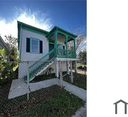 3621 Winnie St — Photo 1