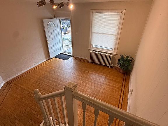 3rd image of 5720 Rodman St