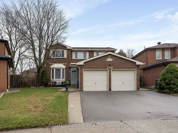 3038 Hillis Ct, Mississauga, ON L5N 5A4