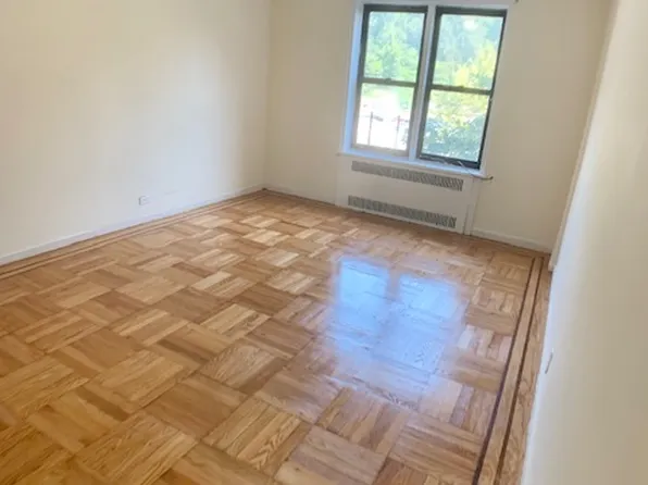 10 Hillside Avenue image 1 of 17