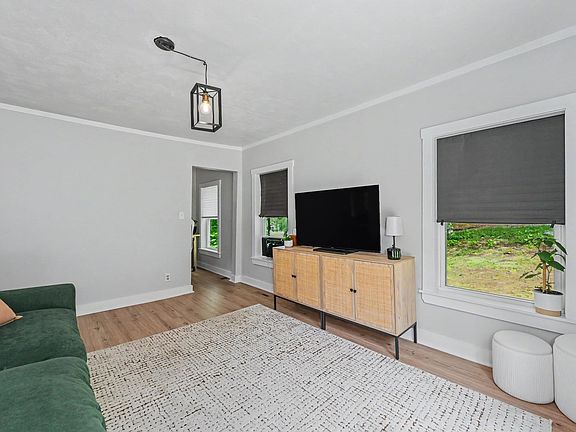 5th image of 1954 Wakefield Road