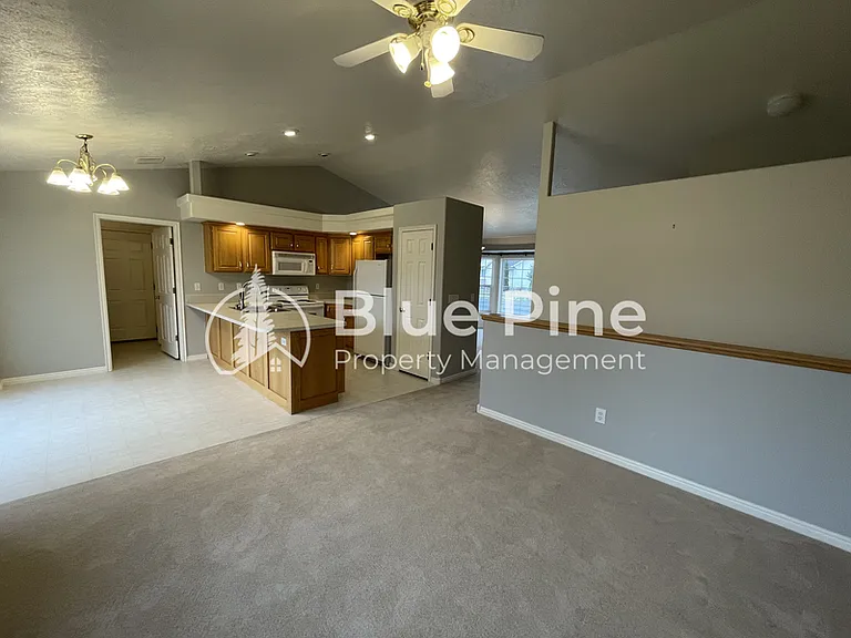 3863 Ridgeview Cir — Photo 5