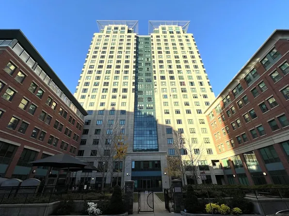1 Nassau St Unit 1607, Boston, MA 02111