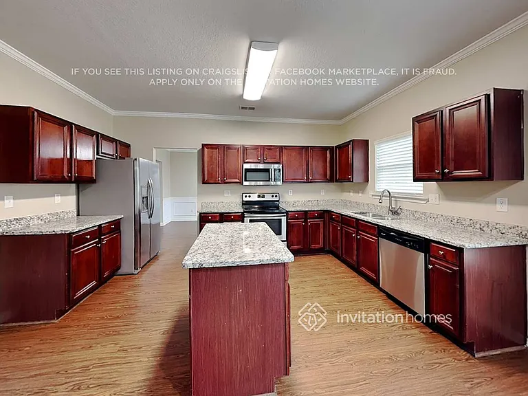 1004 Merlot Ct — Photo 9