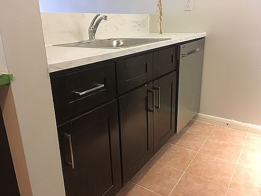 3rd image of 426 E 141st St #2