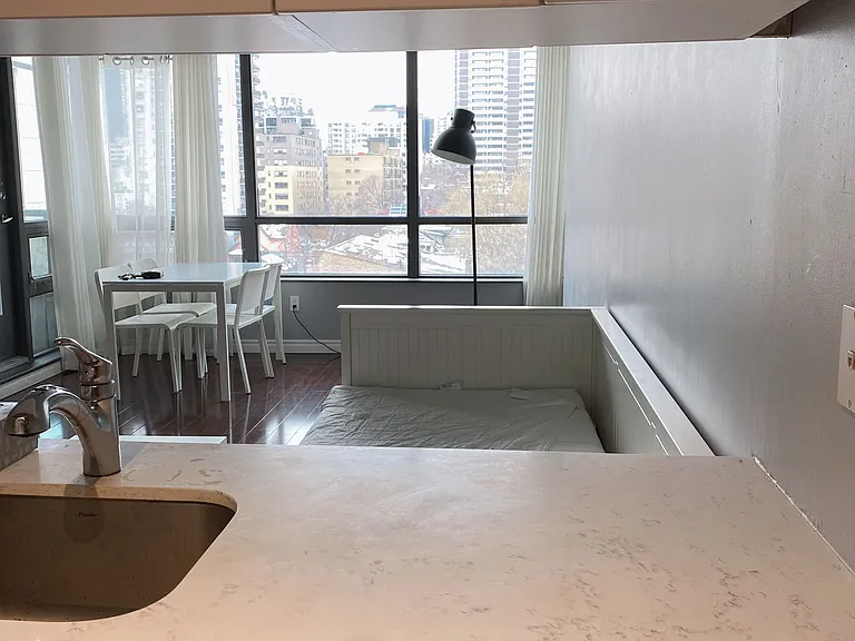 285 Mutual St #705 — Photo 6