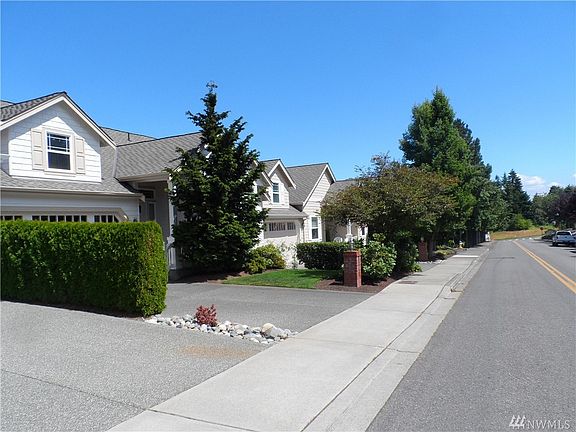 3rd image of 3547 Edwards Dr #6
