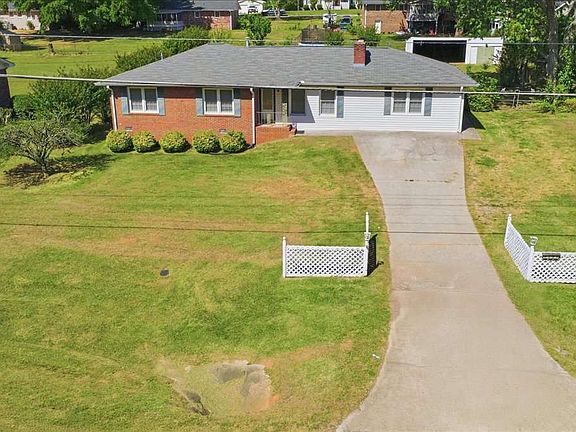 2nd image of 3293 Bright Star Rd