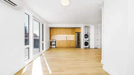 649 Hart Street, #5A