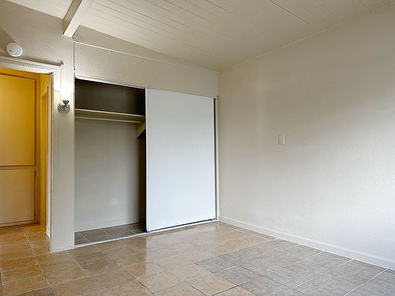 5th image of 1245 N G St APT 4