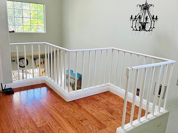 5th image of 143 Heritage Park Dr
