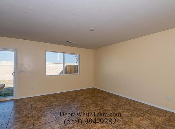 3rd image of 1400 W Ambassador Way