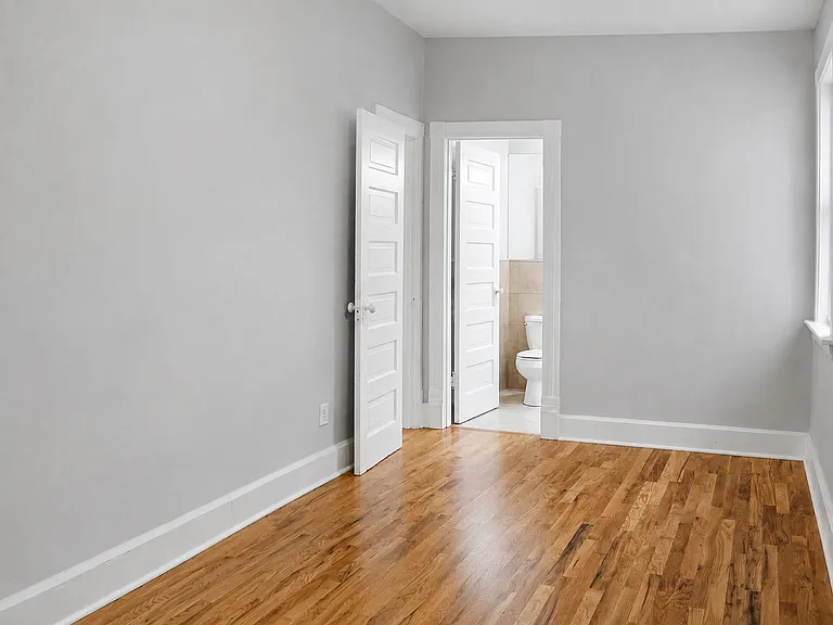 3722 N Bosworth Ave #1R — Photo 11