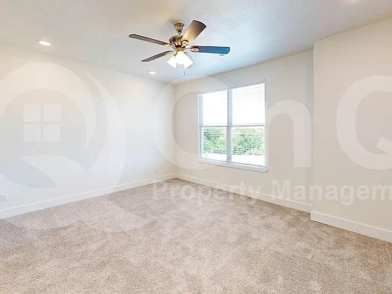 237 Mule Deer Mews — Photo 19