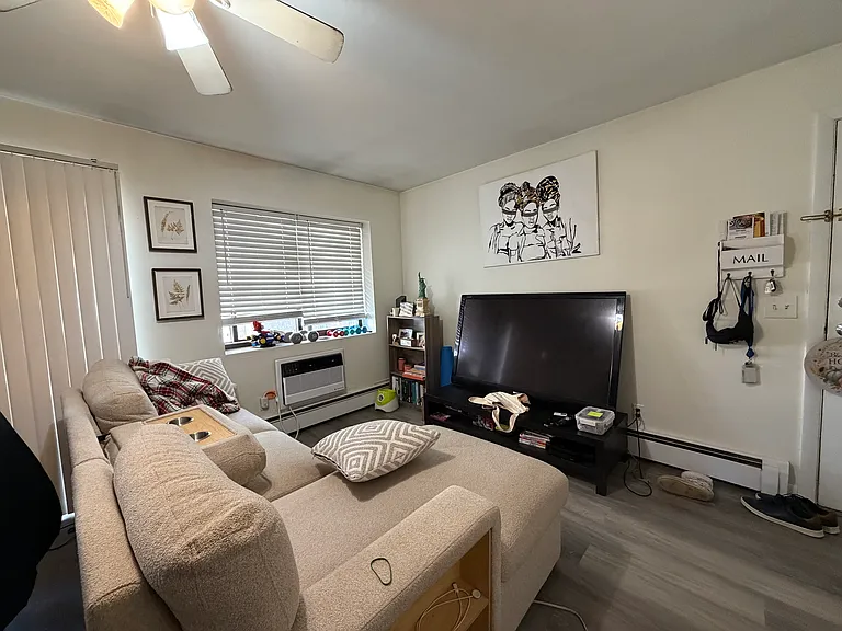 15 Stimson St #5 — Photo 3