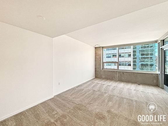 3rd image of 321 10th Ave Unit 1204