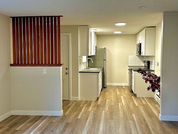 4th image of 6211 S Mason Ave #6215