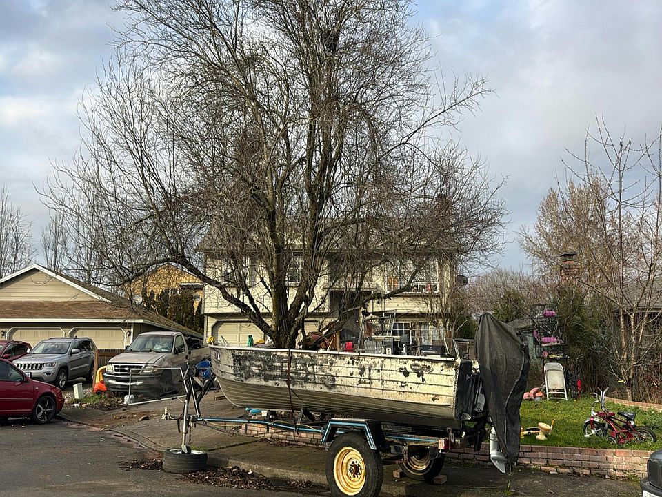 1st image of 5017 NE Emerson Ct