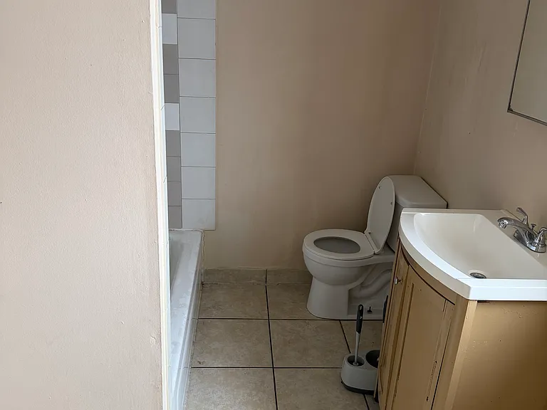 3065 Ridge Ave — Photo 9