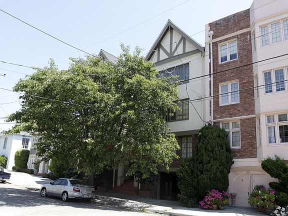2nd image of 832 Erie St #3