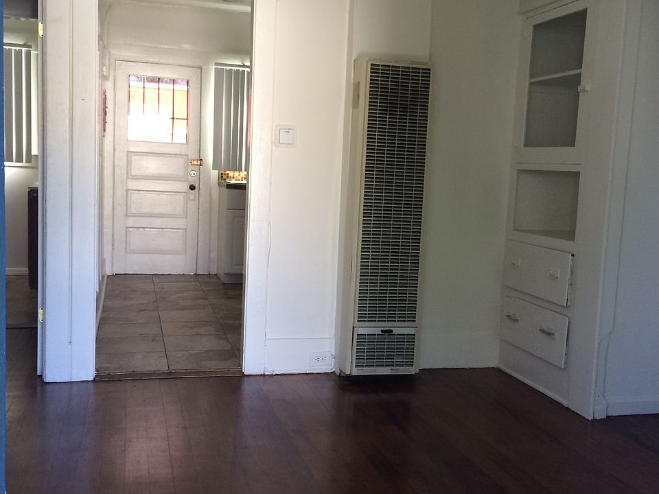 1st image of 611 W 13th St