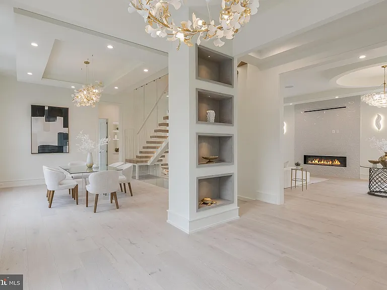 8757A Brook Rd — Photo 5