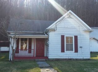 2116 Wren Ln, Marion, VA 24354