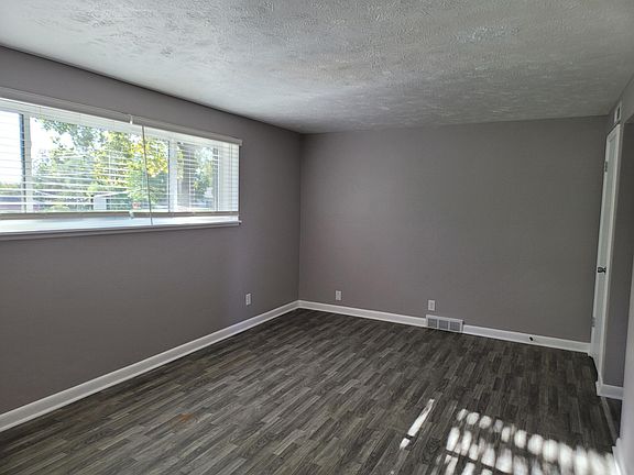 5th image of 4859 S 132nd Ave #2