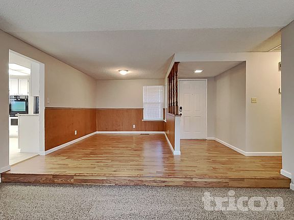 3rd image of 3420 Alpland Ln