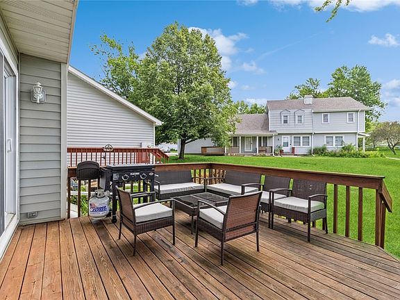 3rd image of 801 NW Greenwood St #25