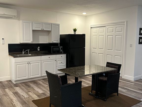 5th image of 4285 Litteral Ln #1