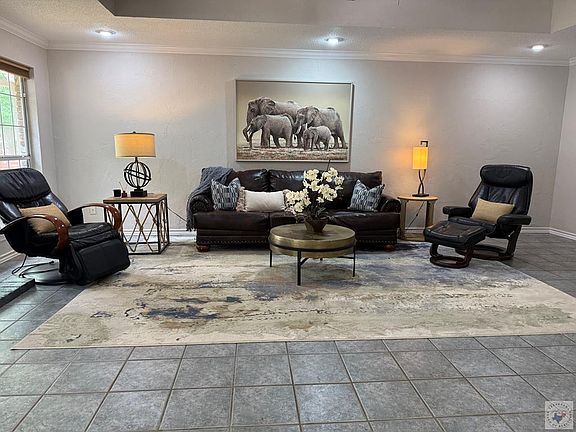 5th image of 3502 Clear Creek Cir