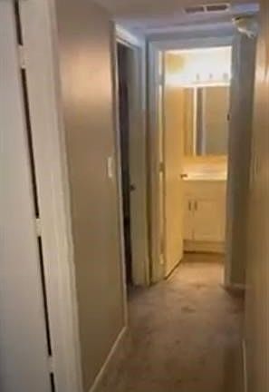 5th image of 202 NE Westwind Dr Unit B
